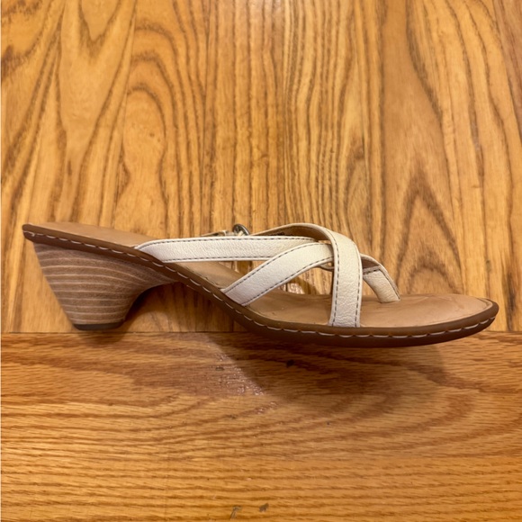 Born Cream Leather Strappy Slip-on Low Heels, Sz 9 - Picture 4 of 7